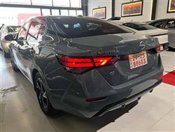 نیسان سێنترا